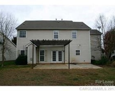 17420 Baldwin Hall Drive - Photo Thumbnail 2