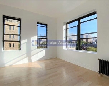 201 West 105th Street - Photo Thumbnail 9