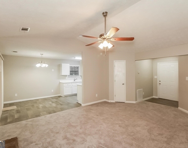 208 Peartree - Photo Thumbnail 3