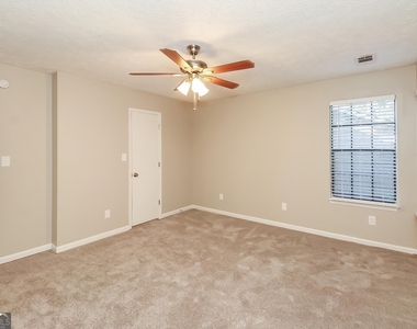 208 Peartree - Photo Thumbnail 10