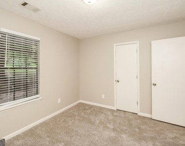 208 Peartree - Photo Thumbnail 9