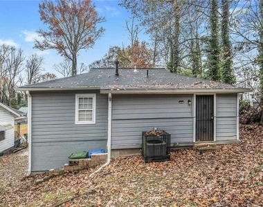 1386 Kennesaw Drive Nw - Photo Thumbnail 22