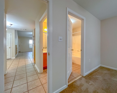 2738 W Tharpe Street - Photo Thumbnail 14