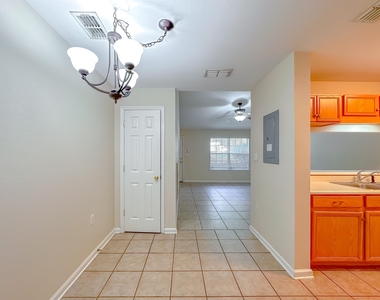 2738 W Tharpe Street - Photo Thumbnail 8