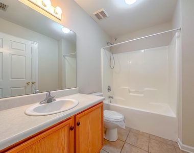 2738 W Tharpe Street - Photo Thumbnail 23