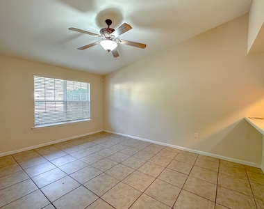 2738 W Tharpe Street - Photo Thumbnail 6