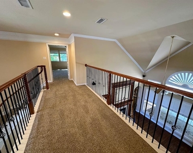 3396 Castlewood Boulevard - Photo Thumbnail 8