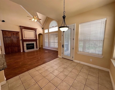 3396 Castlewood Boulevard - Photo Thumbnail 25