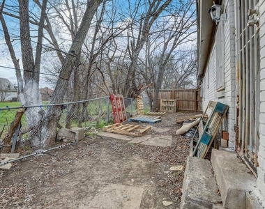 1050 E Pulaski Street - Photo Thumbnail 21