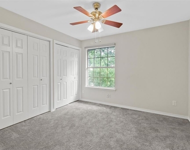 701 Meadow Bend Court - Photo Thumbnail 18