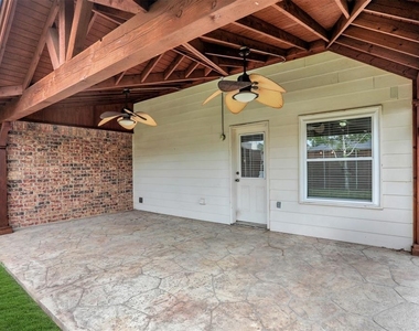 1401 Cedar Springs Drive - Photo Thumbnail 27