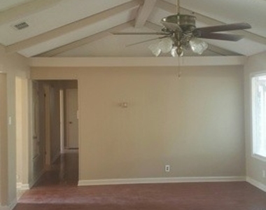 5823 Bogart Dr - Photo Thumbnail 2