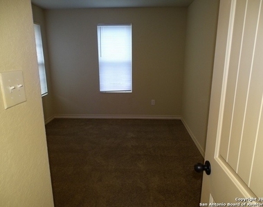 6610 Mia Way - Photo Thumbnail 17