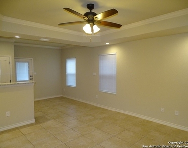 6610 Mia Way - Photo Thumbnail 1