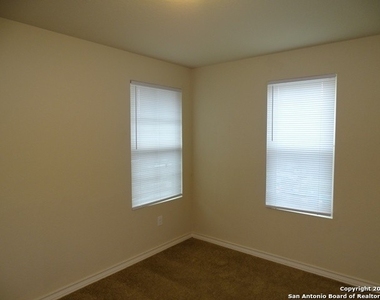 6610 Mia Way - Photo Thumbnail 18