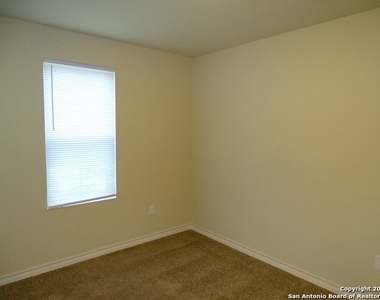 6610 Mia Way - Photo Thumbnail 19