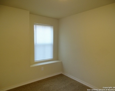 6610 Mia Way - Photo Thumbnail 23