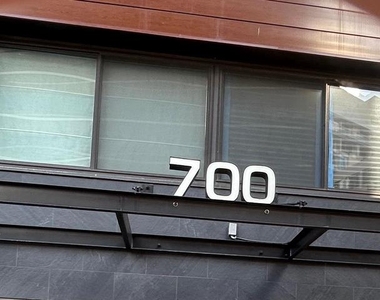 700 Roeder Rd - Photo Thumbnail 0