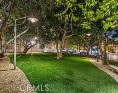 1155 N La Cienega Boulevard - Photo Thumbnail 45