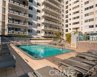 1155 N La Cienega Boulevard - Photo Thumbnail 51