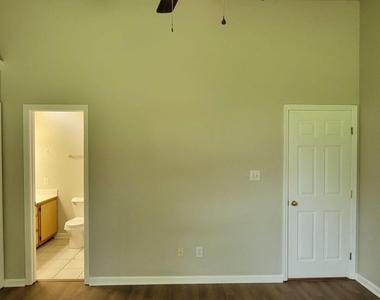 108 Caswell Court - Photo Thumbnail 26