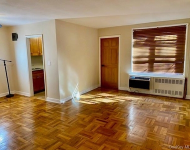 277 Bronx River Road - Photo Thumbnail 0