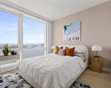 555 West 38th Street - Photo Thumbnail 11