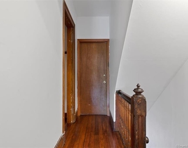 131 Dwight Street - Photo Thumbnail 14