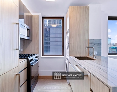 Room Available | West 47th Street | Manhattan - Photo Thumbnail 3