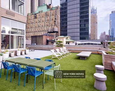 Room Available | West 47th Street | Manhattan - Photo Thumbnail 7