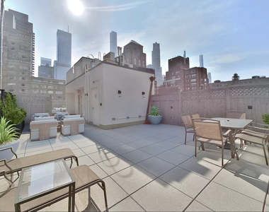 184 East 64th Street - Photo Thumbnail 17