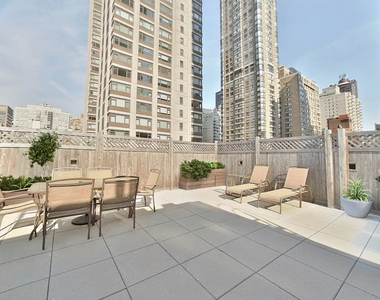 184 East 64th Street - Photo Thumbnail 16