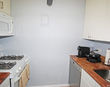 26910 Grand Central Parkway - Photo Thumbnail 10