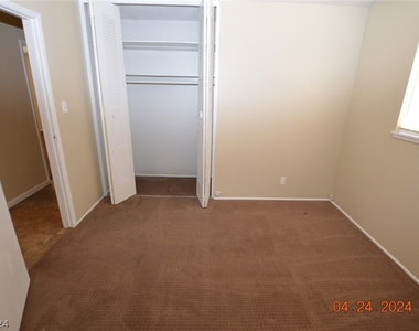 5817 Shawnee Avenue - Photo Thumbnail 14