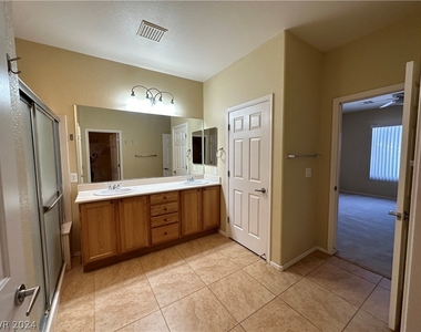 2219 Carrizo Way - Photo Thumbnail 6