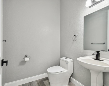 6644 Country Club Road - Photo Thumbnail 45