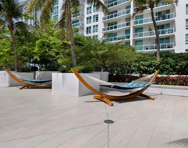 951 Brickell Ave - Photo Thumbnail 16