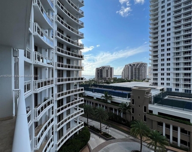 901 Brickell Key Blvd - Photo Thumbnail 20