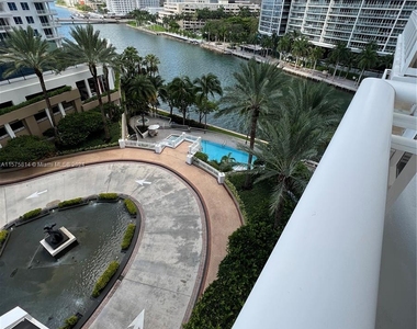 901 Brickell Key Blvd - Photo Thumbnail 22