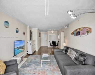 2501 S Ocean Dr - Photo Thumbnail 7