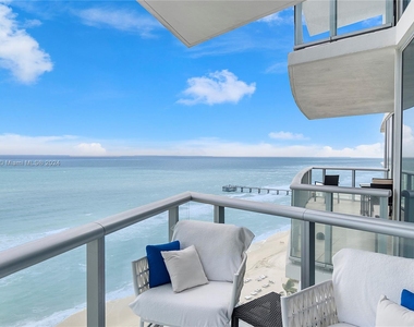 17001 Collins Ave - Photo Thumbnail 4