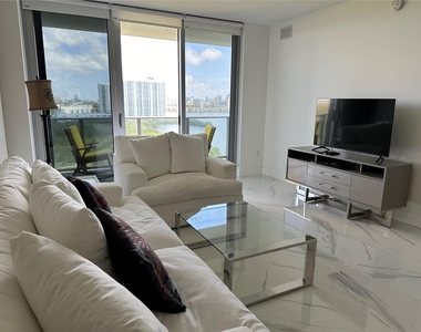 16385 N Biscayne Blvd - Photo Thumbnail 5