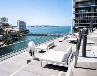 465 Brickell Ave - Photo Thumbnail 28