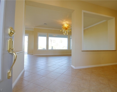 10512 Cerotto Lane - Photo Thumbnail 6