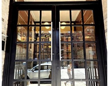 421 W 57th St - Photo Thumbnail 8