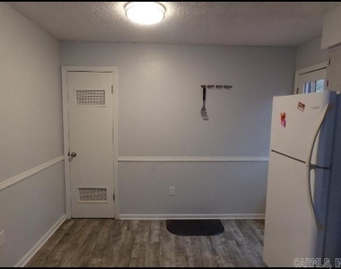 5704 Green Valley Avenue - Photo Thumbnail 18