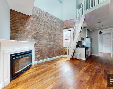 East 25th Street - Photo Thumbnail 2