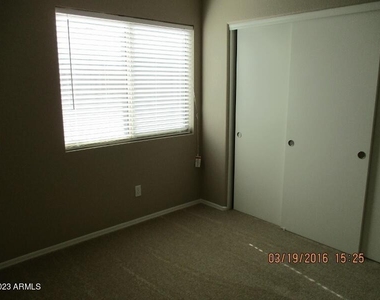 40513 N Territory Trail - Photo Thumbnail 9