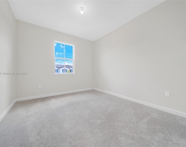 12942 Nw 23 Pl - Photo Thumbnail 32