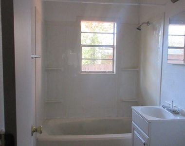 1327 Leaphart Street 4-a - Photo Thumbnail 4